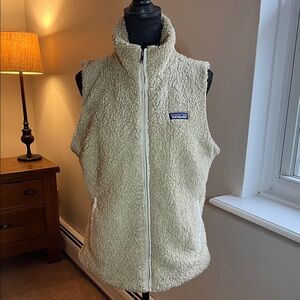 Patagonia tan Los Gatos vest, size large